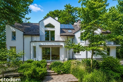 Rezydencja 485 m² przy plaży Romantyczna w Wawrze