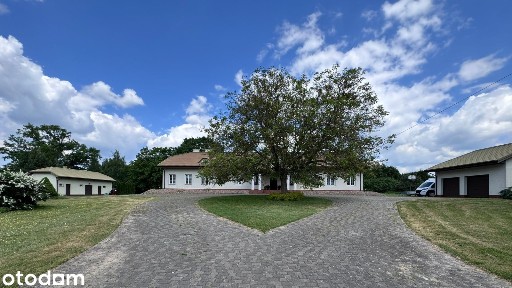 Rezydencja w stylu dworkowym na sprzedaż - Janowice, woj. łódzkie