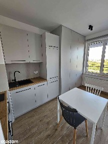 Kawalerka w nowym apartamentowcu z balkonem
