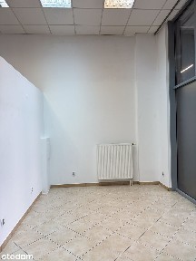 Lokal usługowy na parterze z klimatyzacją