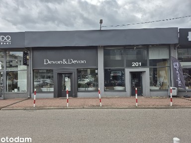 do wynajęcia lokal użytkowy 360 M2 w Bartycka Home Center.