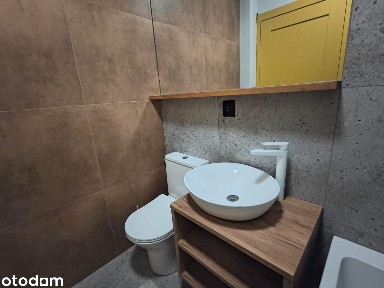 Przyjazne dzieciom z ogrodem, parkingiem w zielonej okolicy w centrum