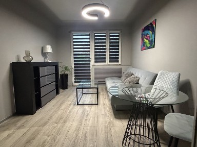 Bytom Pułaskiego, Kawalerka 2 piętro, balkon, CO -miejskie