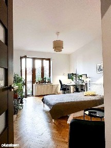 Jasne i przytulne mieszkanie w centrum - przestronne.