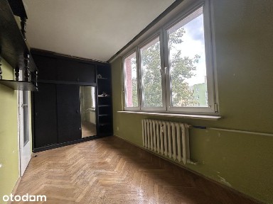 3 pokoje z balkonem | Blisko metra | do remontu