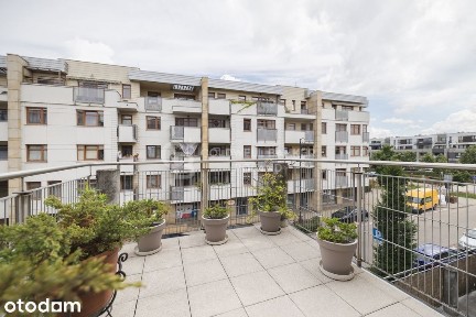 APARTAMENT, TARAS, BALKON, 2 Garaże, BASEN