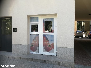 Lokal z WITRYNAMI na Próżnej 5 do wynajęcia. TOP lokalizacja