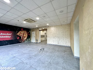 Lokal z witryną przy Dworcu PKP Ligota