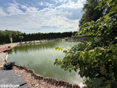 Dom wolnostojący z klimatyzacją i garażem