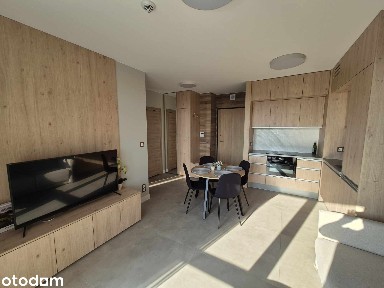 Cicho, zielono,garaż, duży balkon,umeblowane!