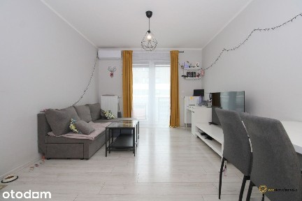 2 miejsca garażowe, komórka, klimatyzacja, balkon
