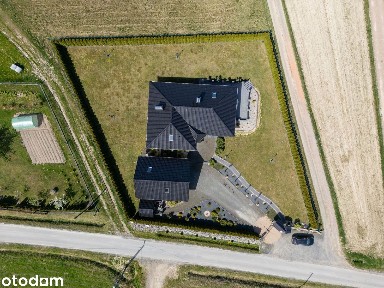 Tytuł ogłoszenia: WYJĄTKOWA POSIADŁOŚĆ | 122m² + 50m2| Działka 18 ar |