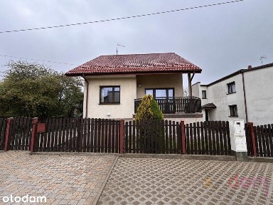 Baranówek -dom z funkcją mieszkalno - biznesową.