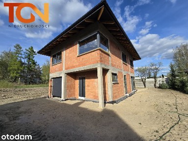 Przestronny dom z ogrodem i garażem | Nowosolna