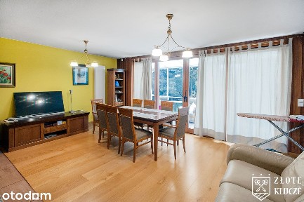 Dom z budynkami gospodarczymi i zapleczem dla firmy | Szczerców