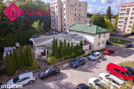 SALA DLA GOŚCI, RESTAURACJA Z CZĘŚCIĄ MIESZKALNĄ PRZY PARKU JAKUBOWYM