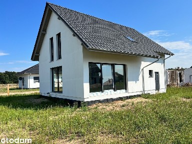 Wolnostojący dom piętrowy pod Głogowem