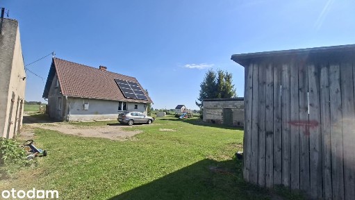 Dom z dużą działką 2198 m², spokojna okolica, fotowoltaika, światłowód