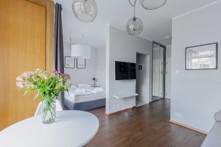 Studio z wydzieloną sypialnią | 19. Dzielnica | Garaż w cenie | Metro Rondo Daszyńskiego