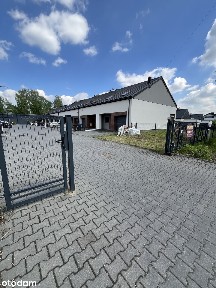 Dom w zabudowie szeregowej, skrajny, aukcja grzecznościowa