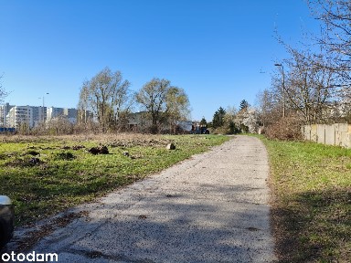 Grunt z zabudową administracyjno-biurową w Gdańsku ul. Sybiraków