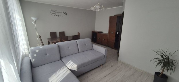 Sprzedam mieszkanie 60,5m2 4 piętro
