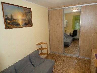 Dwupokojowe z garażem, piwnicą i balkonem