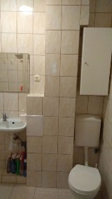 Mieszkanie 3 pokoje do remontu.