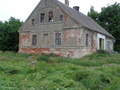 DOM na sprzedaż.