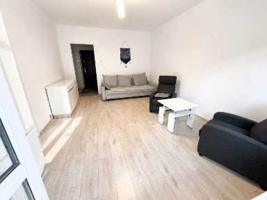 Mieszkanie 37 m² po generalnym remoncie - balkon, osobna kuchnia, parking - ul. Bronowicka 52