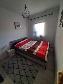Ruczaj - 2 nie przejściowe pokoje. Balkon.