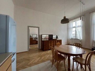 Dwupokojowe jasne i przestronne, 50 m2 na Kazimierzu w Krakowie do wynajęcia przez właściciela