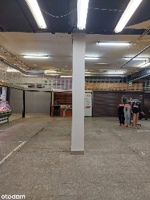 Do wynajęcia powierzchnia handlowa do 6m2 - sprzedaż sezonowa.