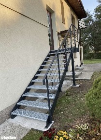 Do wynajęcia połowa domu wraz z dużym ogródkiem. Bezpośrednio!