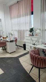 Salon kosmetyczny + autoklaw + woda labor