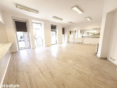 Lokal użytkowy : handlowo- usługowy /sklep parter/ Centrum Sopot.