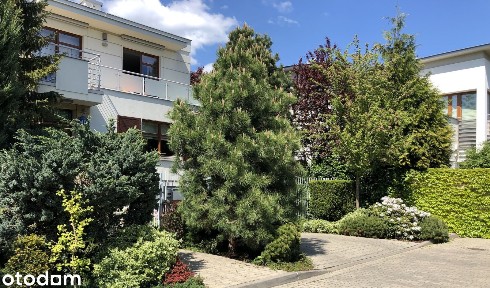 Marina Mokotów | 246 m² | Zieleń i prywatność w centrum miasta.