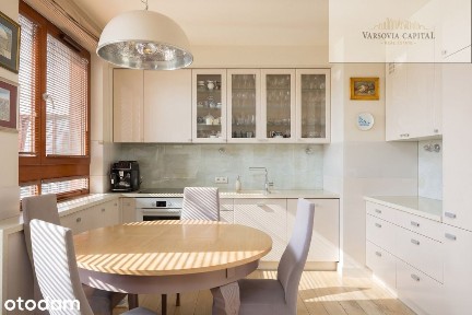 Apartament 3 pokoje, 2 balkony, 2 garaże, komórka