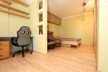 Mieszkanie 2-pokojowe dla pary - blisko CENTRUM (Hallera 24A), z balkonem