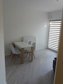 Atrakcyjna kawalerka do wynajęcia w apartamentowcu Nowa Manufaktura