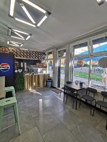 Lokal 50 m na sprzedaż, wynajęty, inwestycja.