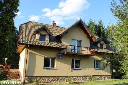 Kępanów - dom wolnostojący na działce o powierzchni 1,95 ha.