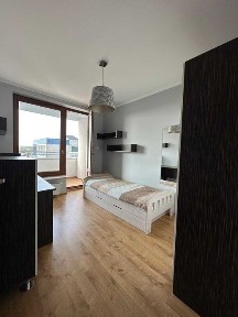 Wynajmę 3-pokojowe mieszkanie 69 m²