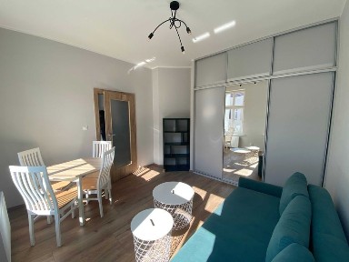 Sikorskiego - salon + sypialnia - Wilda - bez prowizji