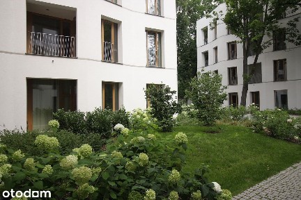 Solna 6 - apartament w centrum Poznania, miejsce postojowe