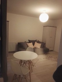 Kawalerka 30.5m2 Kraków, ul. Przewóz, 2400 zł.