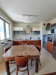 Bezpośr. 2 pokoje, 50 m2, Warszawa, ul. Bartycka Mokotów, Siekierki, miejsce postojowe w garażu