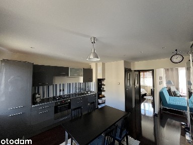 Sprzedam jasne, ustawne 2 pokojowe mieszkanie o powierzchni 45,60 m²