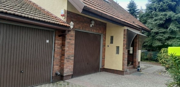 Sprzedam dom z dzialka Rzeszów ul Paderewskiego /Dzielnica Parkowa/ w rozliczeniu możliwa szeregowka lub mieszkanie