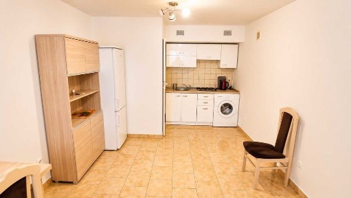 Wynajmę kawalerkę 22 m² z wejściem z ulicy - w pełni wyposażona, centrum Grajewa, Centrum 25/4